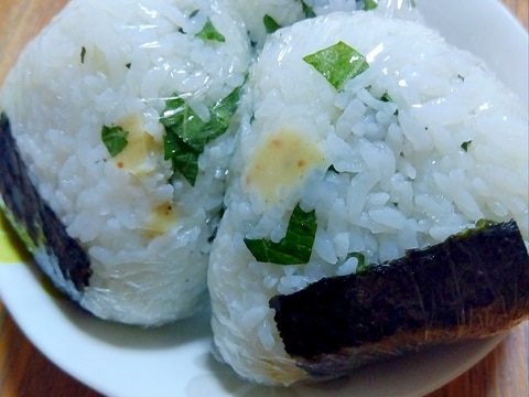 青しそチーズおにぎり